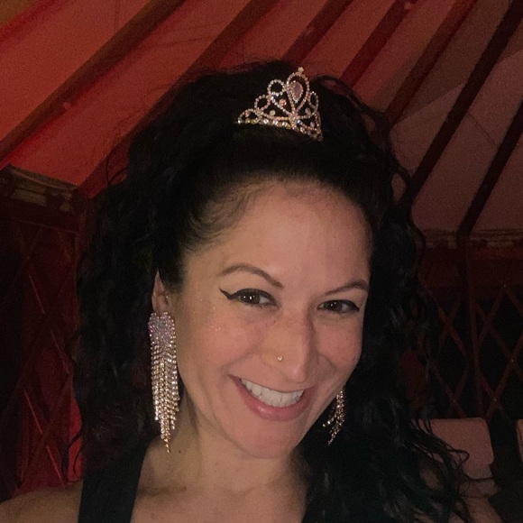 Meet your Posher, Christine - Picture 3 of 8